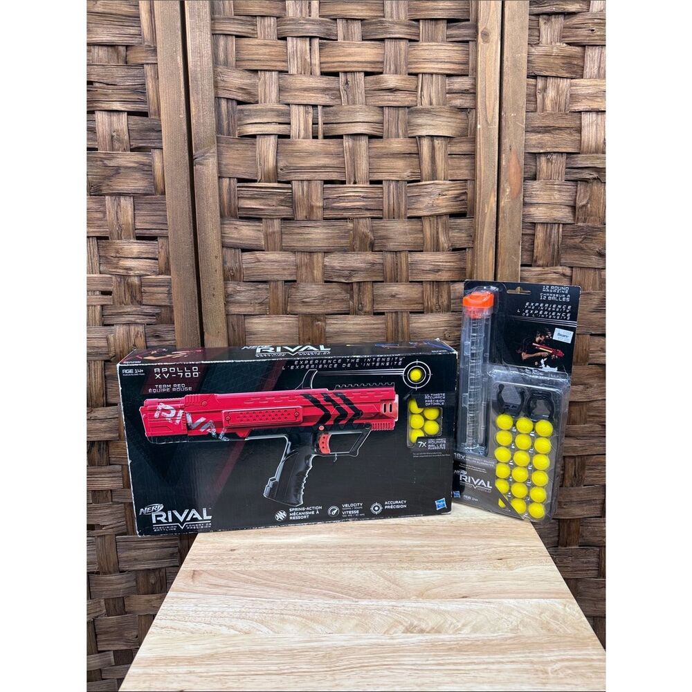 2015 NEW Nerf Rival Apollo XV-700 Red Blaster with Yellow Rounds and Extra Pack